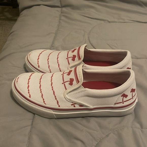 In and out slip on shoes - Picture 4 of 6